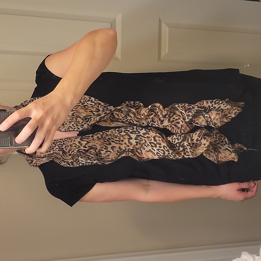 Leopard Scarf - Picture 3 of 3